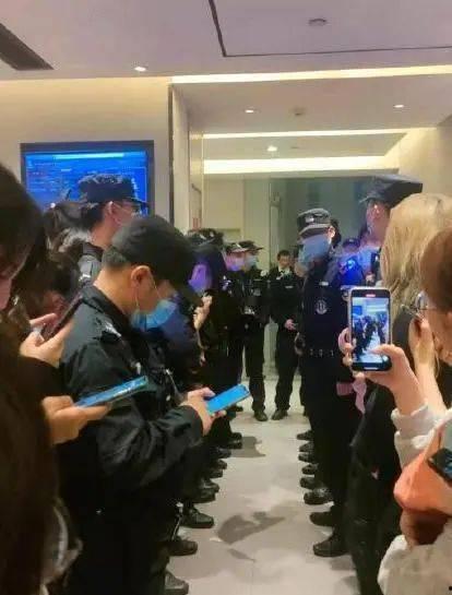 娱乐吃瓜群众郭老师,郭老师带你领略娱乐圈的“瓜田”盛景